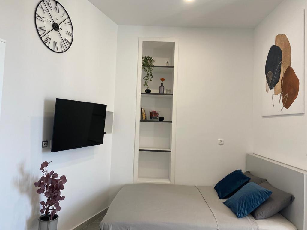 City Vibes Apartment พูลา ภายนอก รูปภาพ