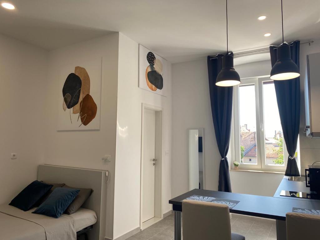 City Vibes Apartment พูลา ภายนอก รูปภาพ
